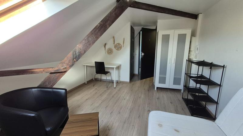 Studio - 13 m² - 1 pièce