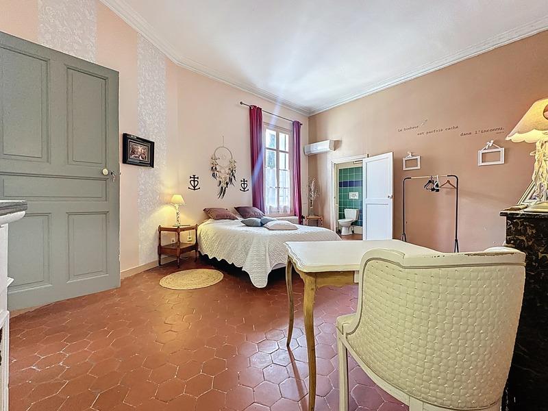 Maison bourgeoise - 320 m² - 12 pièces