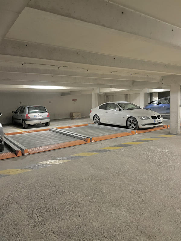 Local commercial - 85 m² - 4 pièces