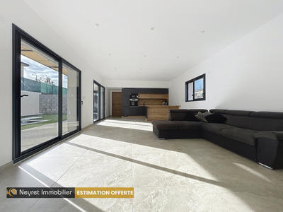 Maison - 112 m² - 5 pièces