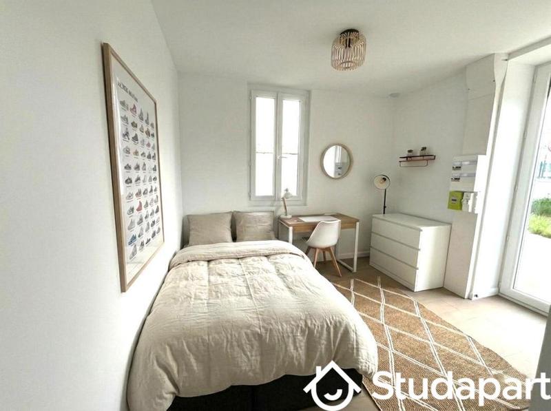 Chambre - 50 m² - 1 pièce