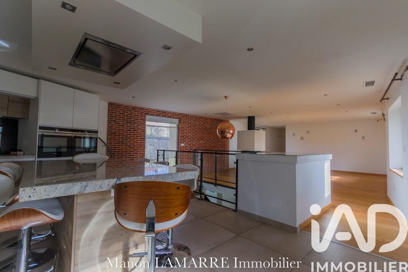 Maison - 181 m² - 7 pièces