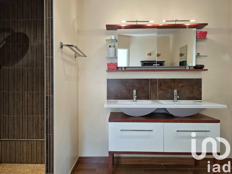 Maison - 380 m² - 12 pièces