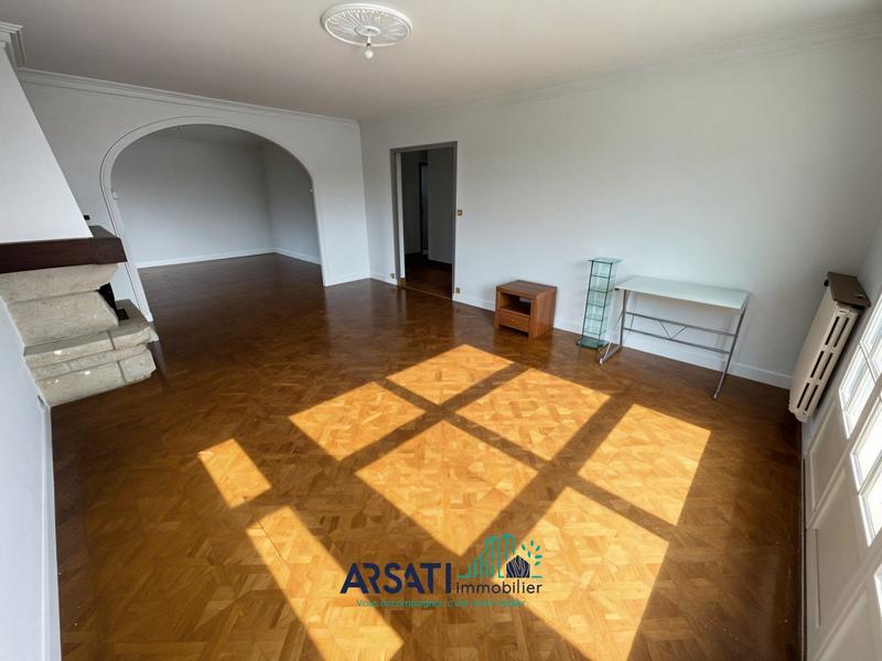 Maison traditionnelle - 143 m² - 6 pièces