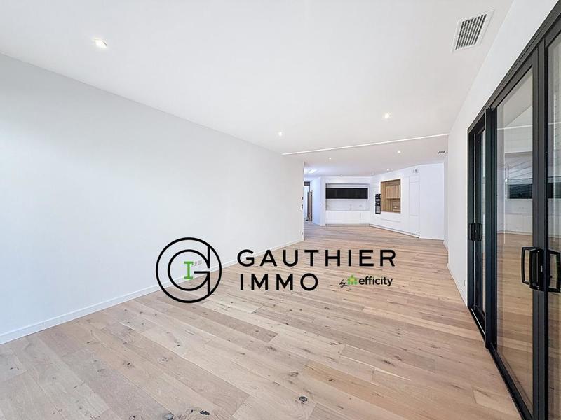 Loft - 180 m² - 5 pièces