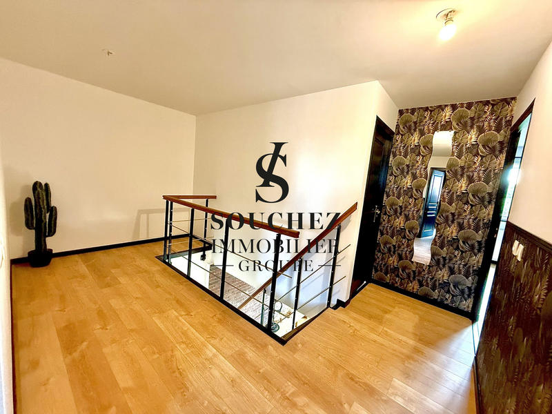 Maison - 140 m² - 4 pièces