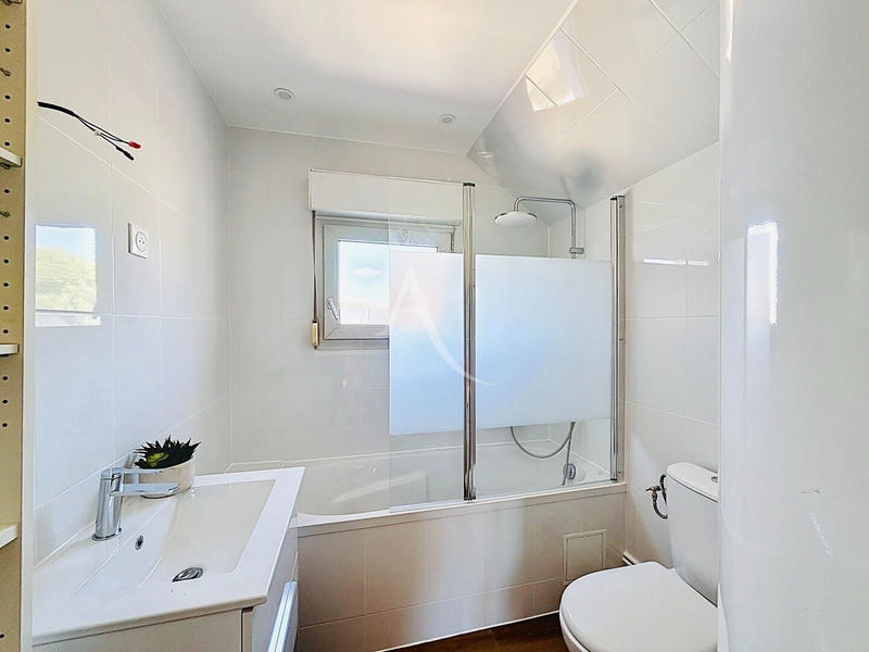 Maison - 118 m² - 6 pièces