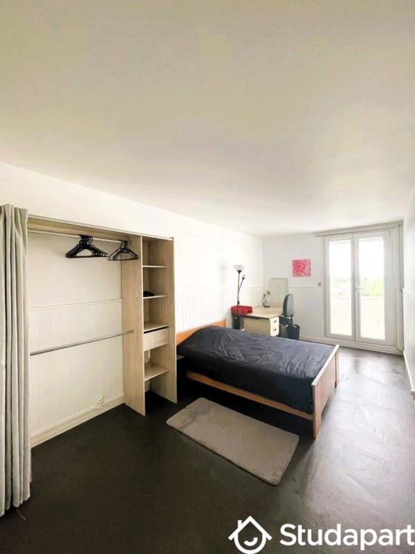Chambre - 10 m² - 1 pièce