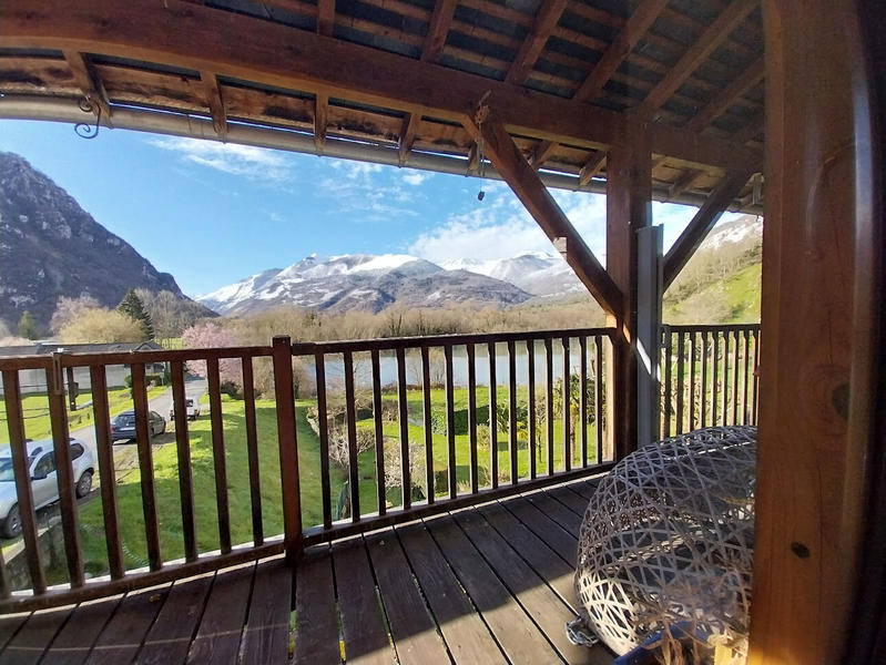 Maison - 310 m² - 9 pièces