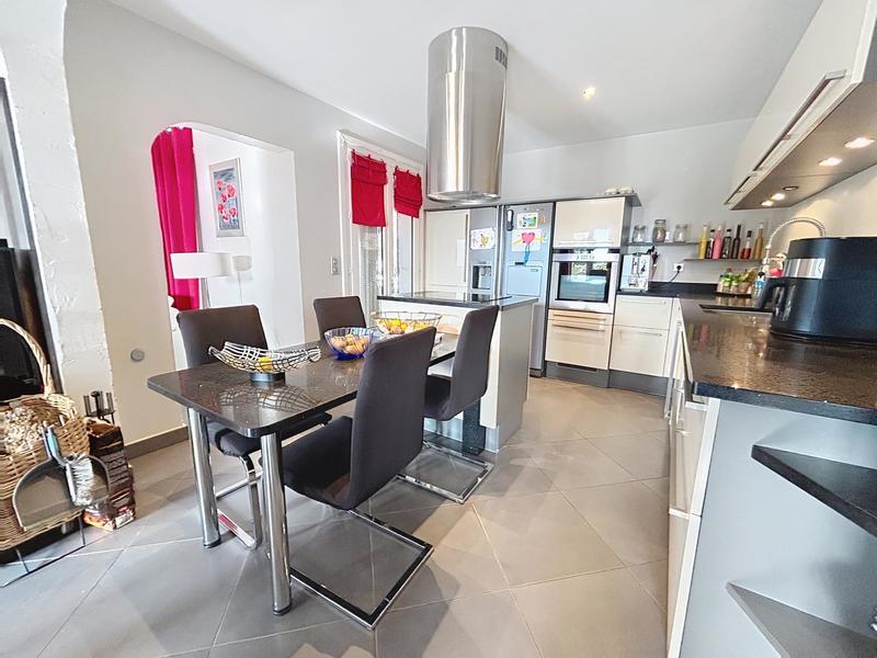 Maison - 153 m² - 6 pièces