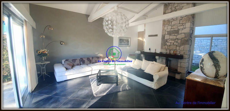 Maison - 344 m² - 11 pièces