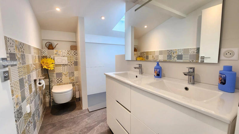 Villa - 437 m² - 14 pièces