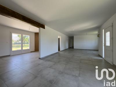 Maison - 195 m² - 10 pièces