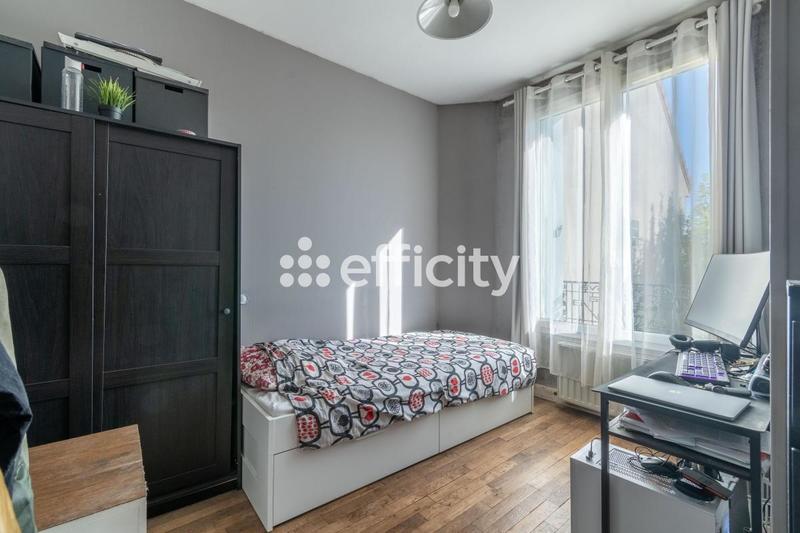 Maison - 110 m² - 6 pièces