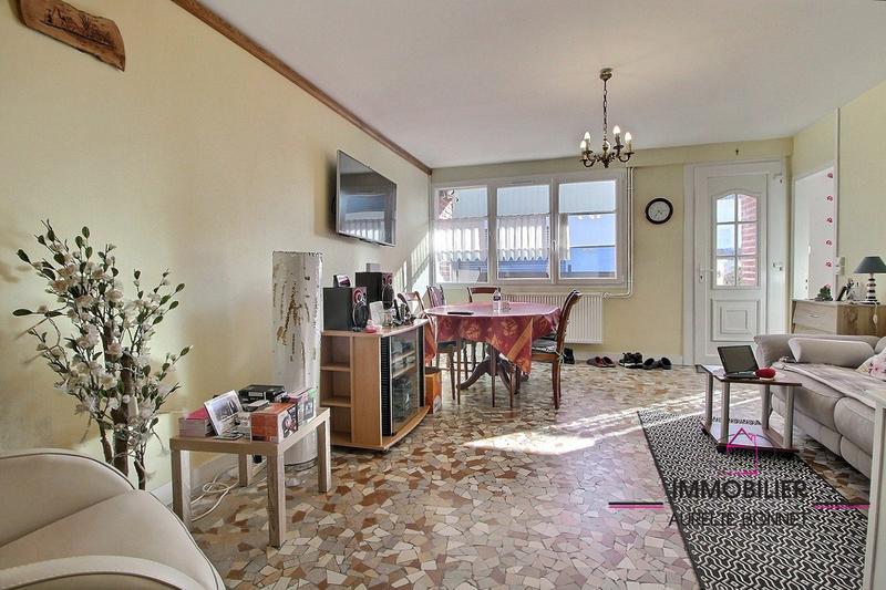 Maison - 85 m² - 4 pièces