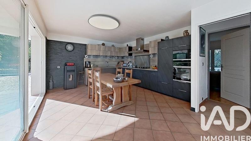 Maison - 264 m² - 8 pièces