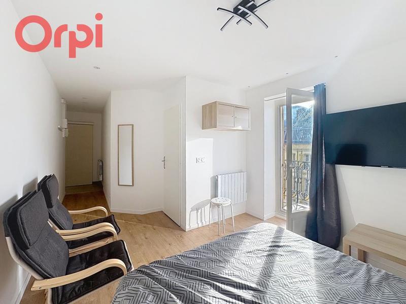 Studio - 25 m² - 1 pièce