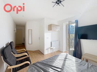 Studio - 25 m² - 1 pièce