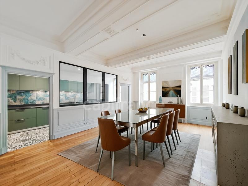 Appartement - 143 m² - 4 pièces