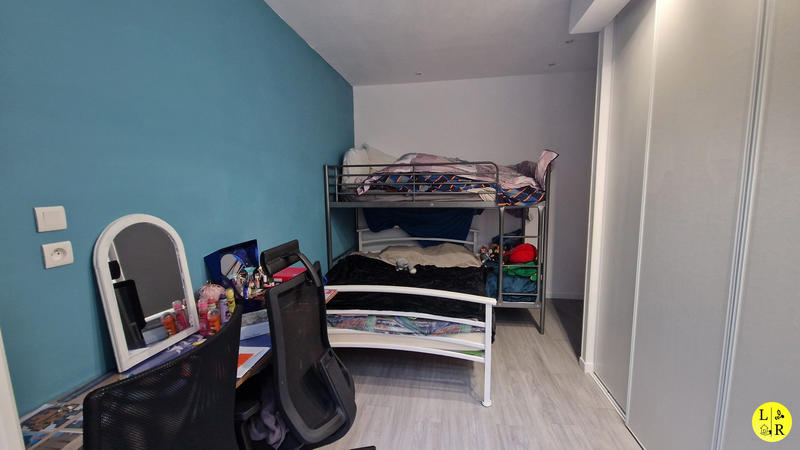 Appartement - 99 m² - 4 pièces