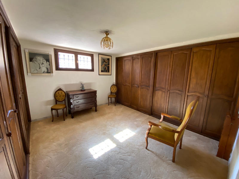 Viager - Maison - 318 m² - 7 pièces