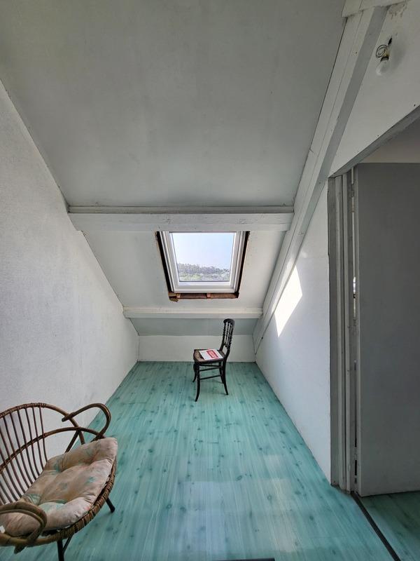 Maison - 92 m² - 9 pièces