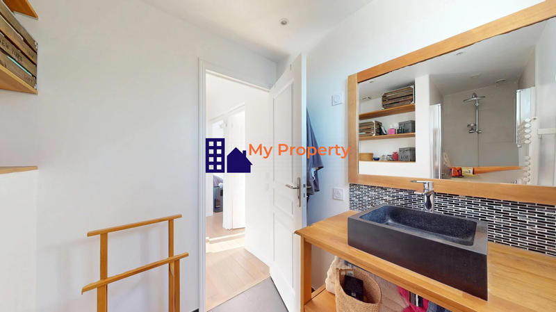 Maison - 96 m² - 5 pièces