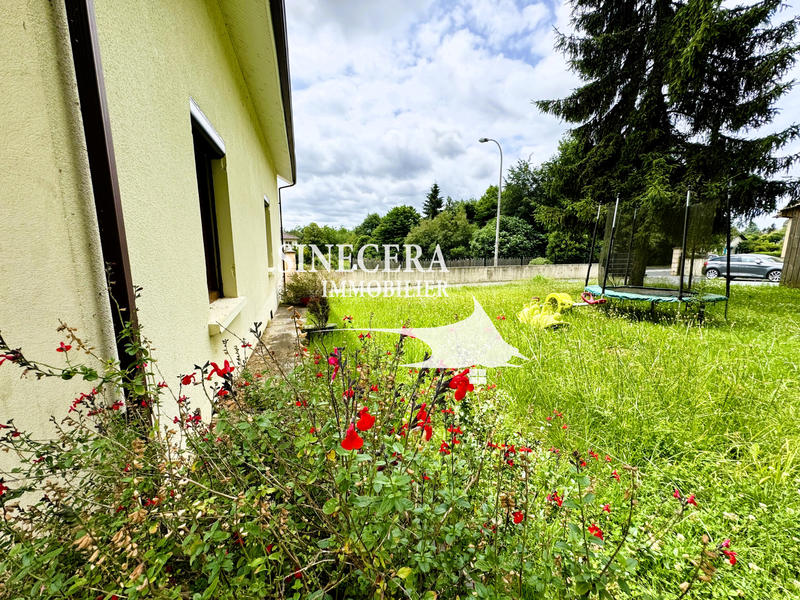 Maison - 243 m² - 10 pièces