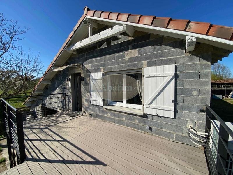 Maison - 300 m² - 10 pièces