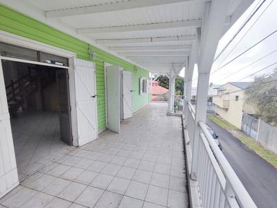 Maison - 145 m² - 5 pièces