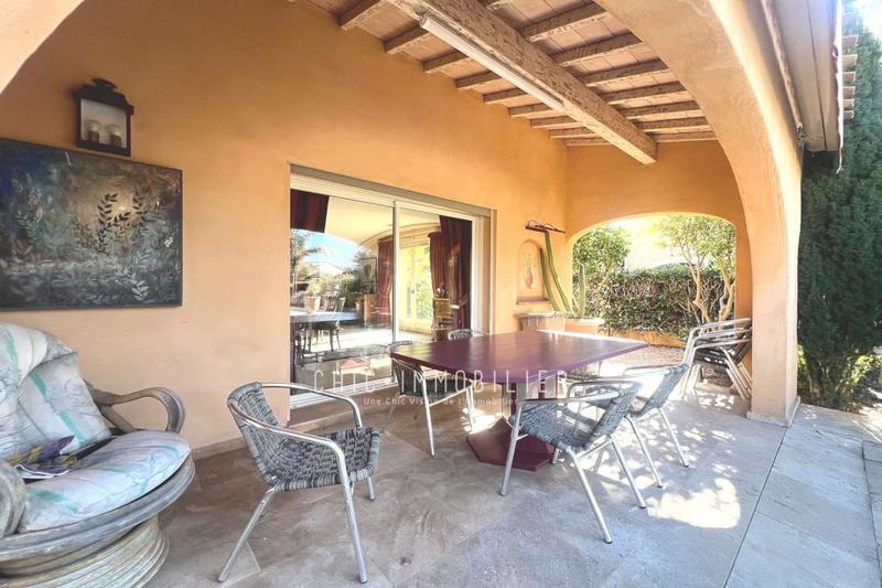 Maison - 208 m² - 6 pièces