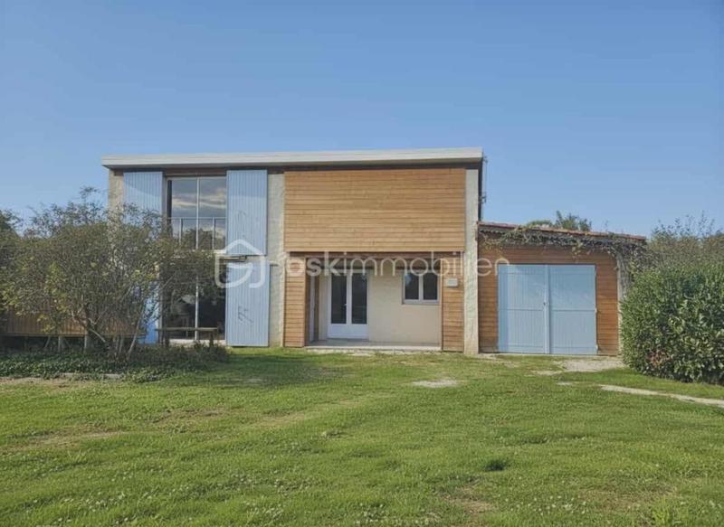 Maison - 205 m² - 7 pièces