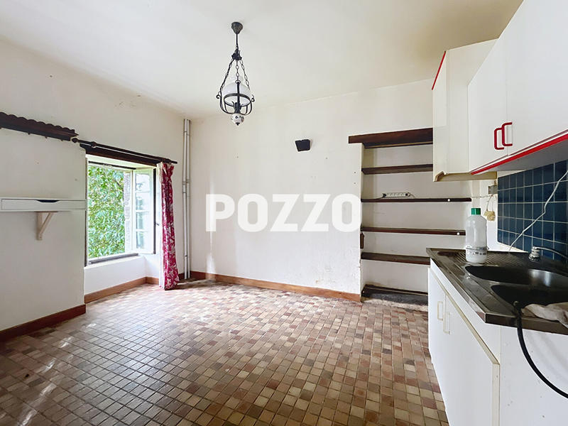 Maison - 200 m² - 7 pièces