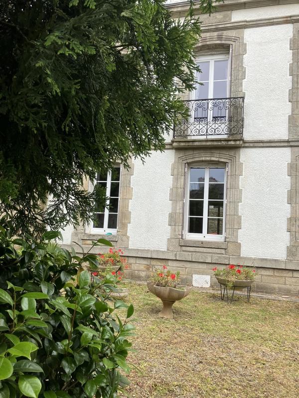 Maison - 172 m² - 9 pièces