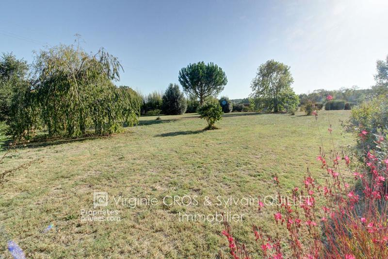 Maison - 250 m² - 7 pièces