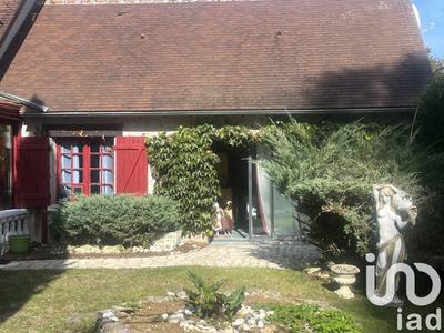 Maison - 180 m² - 8 pièces