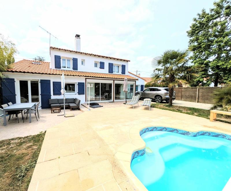 Maison - 160 m² - 6 pièces