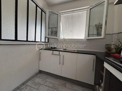 Maison - 98 m² - 5 pièces