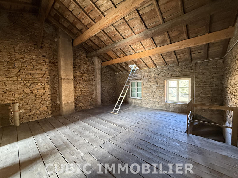 Maison - 150 m² - 4 pièces