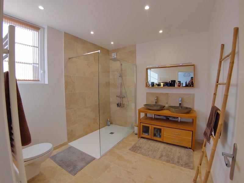 Maison de maîtres - 420 m² - 13 pièces