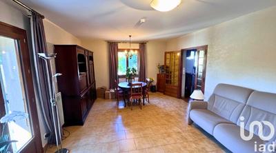 Maison - 94 m² - 6 pièces