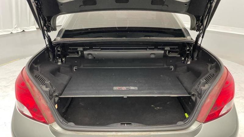 Peugeot 207 Cc 1.6 Hdi 16v 110ch Fap Blue Lion Sport