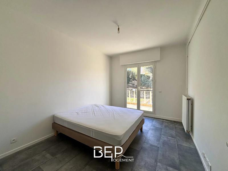 Appartement - 100 m² - 4 pièces