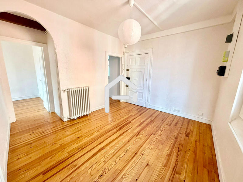 Appartement - 99 m² - 4 pièces