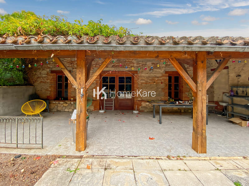 Maison - 240 m² - 7 pièces