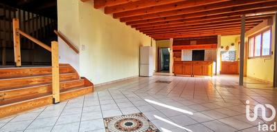 Maison - 288 m² - 8 pièces