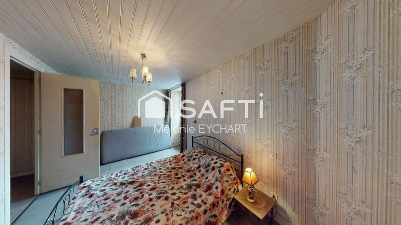 Maison - 215 m² - 7 pièces