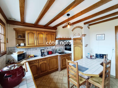 Maison - 88 m² - 6 pièces