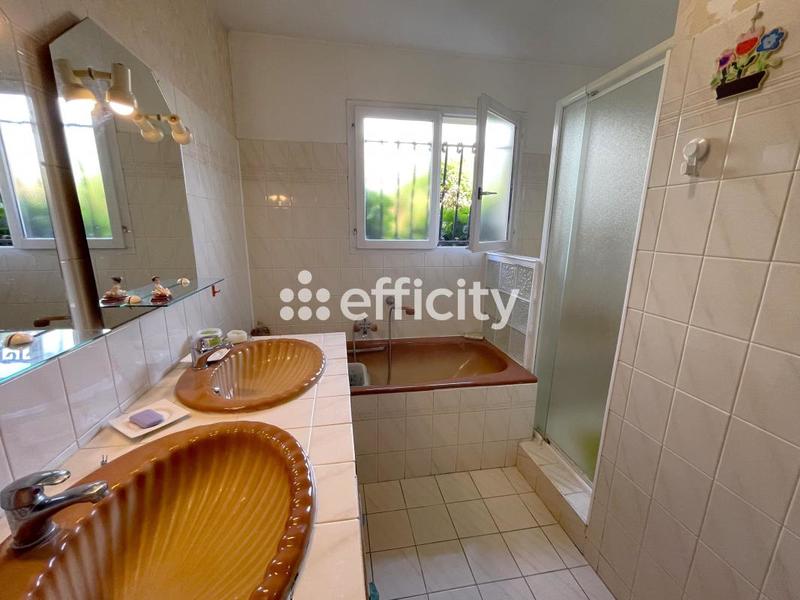 Maison - 97 m² - 4 pièces