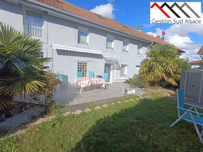 Maison - 250 m² - 6 pièces